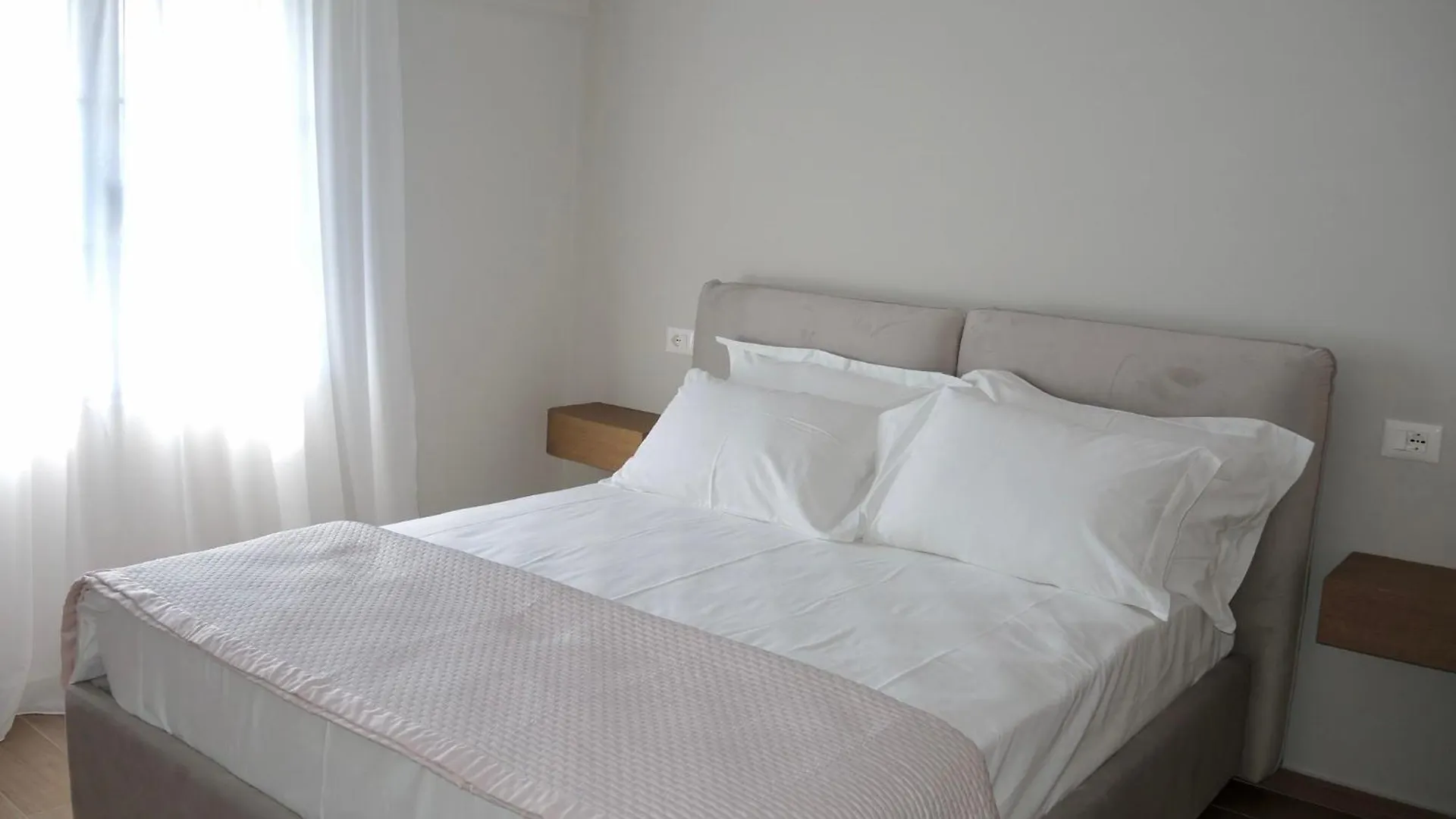 Villa Safira Dıraç Arnavutluk
