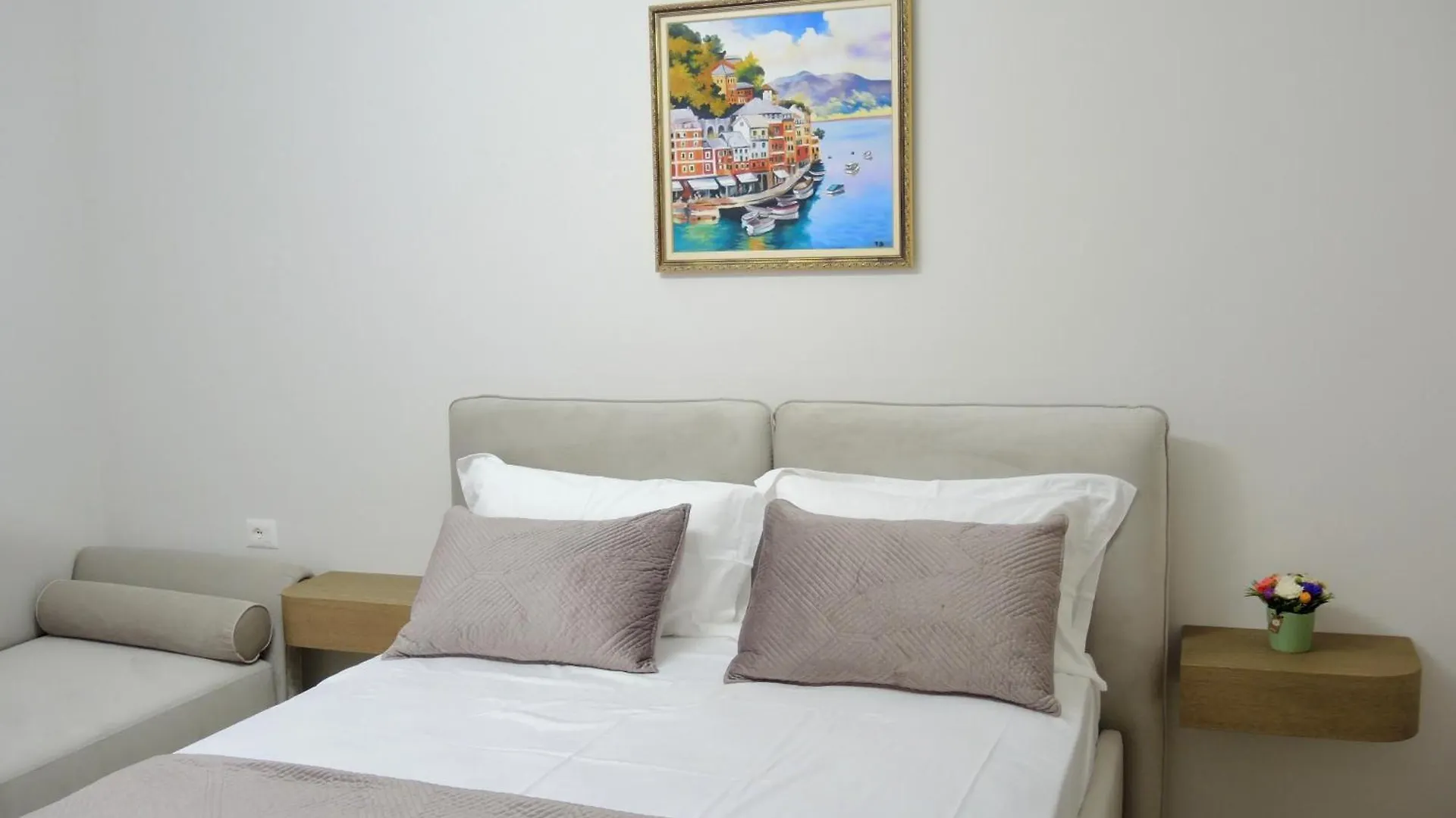 Apart Otel Villa Safira Dıraç